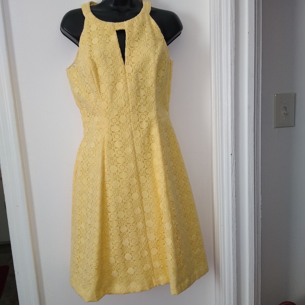 🌻WHITE HOUSE BLACK MARKET Dress